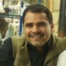 أحمد عفاش كورقة من أوراق العدو!