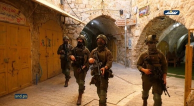 العدو الإسرائيلي يعتقل عددًا من الفلسطينيين خلال اقتحامات بالضفة