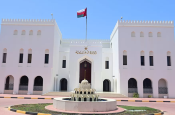 سلطنة عُمان تدين محاولات العدو الصهيوني إقصاء "الأونرو