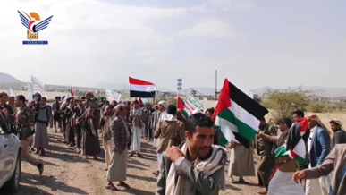 مسيران راجلان لقبائل بني بهلول وسرايا طوفان الأقصى بعيد ثورة 21 سبتمبر