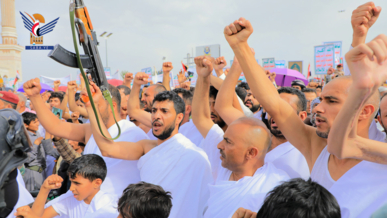 اليمنيون يستنفرون بكافة الساحات إسنادا للأشقاء في فلسطين ودفاعاً عن المقدسات