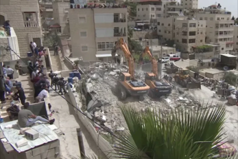 "حماس”: اخطارات الهدم ووقف البناء الصهيونية تستهدف إفراغ القدس وبلداتها من الفلسطينيين "حماس”: اخطارات الهدم ووقف البناء الصهيونية تستهدف إفراغ القدس وبلداتها من الفلسطينيين