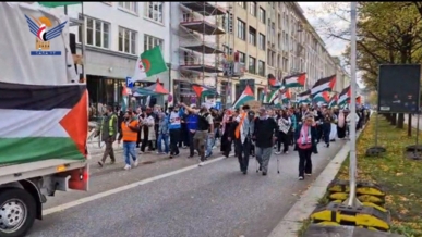 مسيرة حاشدة في مدينة هامبورغ الألمانية تضامنًا مع غزة وابتهاجًا بانتصار المقاومة