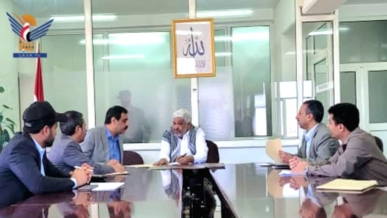 مناقشة جوانب التعاون بين وزارة النقل والأشغال ومستشفى الشرطة النموذجي