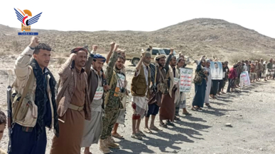 قبائل آل عوذلة بمديريتي مكيراس في البيضاء ولودر في أبين تعلن النكف ردًا على العدوان الأمريكي وانتصارًا لغزة