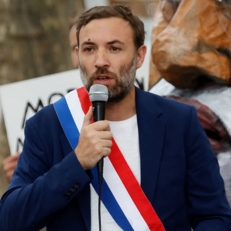 نائب فرنسي: تحرير فلسطين كاملة أمر لا مفر منه ولن توقف إسرائيل ولا غيرها ذلك