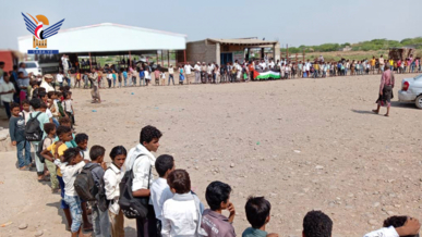 مسيرة ووقفة تضامنية لطلاب مدارس عزلة المعازبة في بيت الفقيه نصرة لغزة