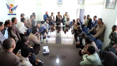 الاطلاع على سير العمل الضريبي والجمركي بمحافظة إب