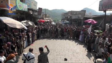 أبناء صنعاء يحتشدون في 300 ساحة في مسيرات "مع غزة .. يمن الإيمان في جهاد وثبات واستنفار"