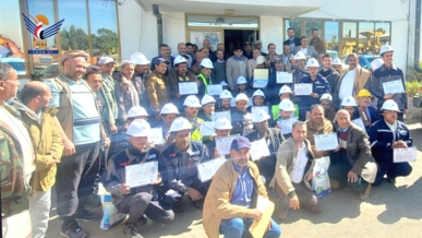 اختتام دورة تدريبية حول صيانة أنظمة "الكهروهيدوليك" في المعدات الثقيلة بمؤسسة الطرق