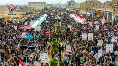  عمران.. مسيرات جماهيرية بمركز المحافظة و27 ساحة أخرى تضامنا مع غزة