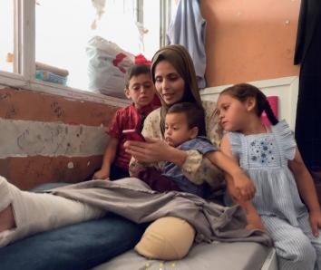 "غدير وأطفالها"..  جراح نازفة لأمومة غزاوية مثقلة بالنزوح