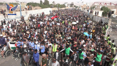 مسيرات طلابية بمدارس مديريات عمران تضامنًا مع الشعب الفلسطيني