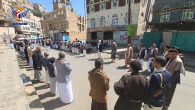 وقفات حاشدة بالمحويت في ذكرى خروج المارينز الأمريكي من صنعاء