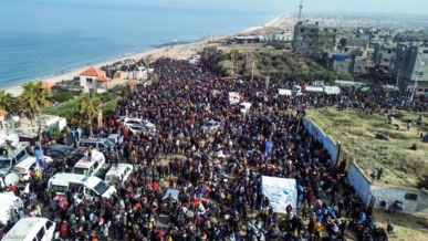 الدفاع المدني بغزة يدعو النازحين الالتزام بالتوجيهات حفاظًا على الأرواح خلال العودة