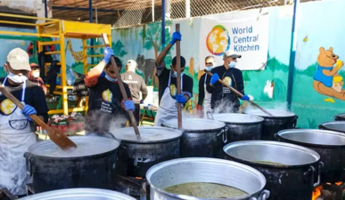 "المطبخ العالمي" يعلن استئناف عمله في قطاع غزة