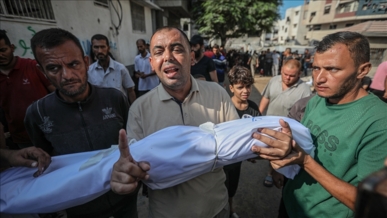 استشهاد 45 فلسطينيا بقصف ونيران العدو الإسرائيلي في قطاع غزة منذ فجر اليوم