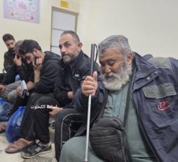 إعلام الأسرى:وصول خمسة أسرى فلسطينيين إلى مستشفى شهداء الأقصى بغزة