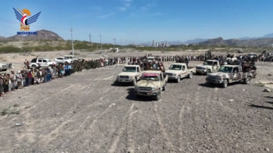 تعز.. وقفة مسلحة في مقبنة تأكيدا على الجاهزية لمواجهة أي تصعيد للعدو