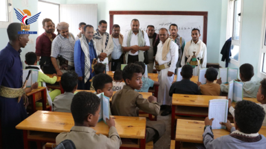 قيادات تنفيذية ومحلية تطلع على الأنشطة الصيفية بمديرية جبل رأس بالحديدة