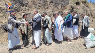 وزارة الثقافة والسياحة تسلّم قافلة عيدية للمرابطين في جبهة مقبنة بتعز