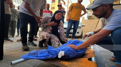 10 شهداء في قصف العدو الإسرائيلي منطقة التوام وكنيسة دير اللاتين بقطاع غزة