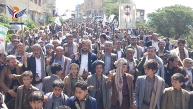 أبناء المحويت يحتشدون في 74 مسيرة نصرة لغزة واحتفالا بهزيمة أمريكا