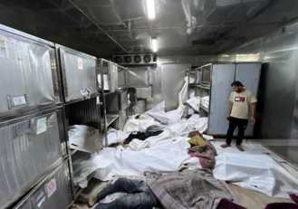 استشهاد 14 فلسطينيا في قصف للعدو الصهيوني وسط وجنوب قطاع غزة