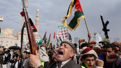 خبراء فلسطينيون: العمليات اليمنية تعيد رسم خارطة الصراع مع الكيان الإسرائيلي