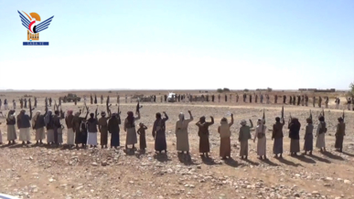 وقفة قبلية بمديرية مجزر في مأرب نصرة لغزة وبراءة من الخونة والعملاء