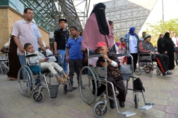 سبعة أطفال فلسطينيين جرحى من غزة يصلون سويسرا لتلقي العلاج سبعة أطفال فلسطينيين جرحى من غزة يصلون سويسرا لتلقي العلاج