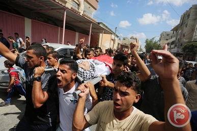 استشهاد طفل فلسطيني متأثرا بجروح أصيب بها برصاص الاحتلال شرق رفح استشهاد طفل فلسطيني متأثرا بجروح أصيب بها برصاص الاحتلال شرق رفح