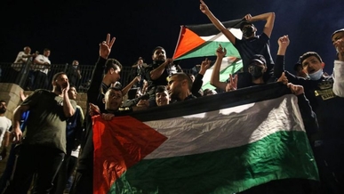 باب العامود: هل تتبلور في القدس “انتفاضة ثالثة” إثر المواجهات مع القوات الإسرائيلية؟ باب العامود: هل تتبلور في القدس “انتفاضة ثالثة” إثر المواجهات مع القوات الإسرائيلية؟