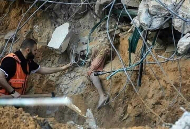 محمد الحوثي يدعو السعودية لضرب العدو  الإسرائيلي مقابل ايقاف اليمن حقها فى الرد على العدوان والحصار محمد الحوثي يدعو السعودية لضرب العدو  الإسرائيلي مقابل ايقاف اليمن حقها فى الرد على العدوان والحصار