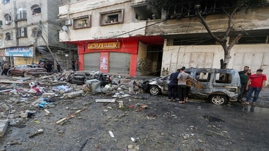 وزارة الصحة في غزة: 219 قتيلا من بينهم 63 طفلا و36 سيدة و16 مسنا نتيجة القصف الإسرائيلي وزارة الصحة في غزة: 219 قتيلا من بينهم 63 طفلا و36 سيدة و16 مسنا نتيجة القصف الإسرائيلي