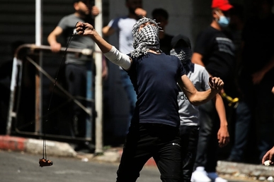 فصائل المقاومة الفلسطينية تدعو إلى رفع مستوى المواجهة مع الاحتلال في الضفة فصائل المقاومة الفلسطينية تدعو إلى رفع مستوى المواجهة مع الاحتلال في الضفة