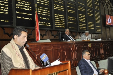 مجلس النواب يستمع لرسالة رئيسه الموجهة لبرلمانات العالم بشأن معاناة الشعب اليمني