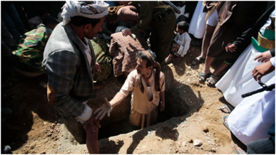 الولايات المتحدة تتحدث عن “السلام” ثم تسلح السعوديين في هجوم عملية القوس الذهبي ضد اليمنيين الولايات المتحدة تتحدث عن “السلام” ثم تسلح السعوديين في هجوم عملية القوس الذهبي ضد اليمنيين