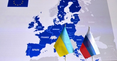 اللحظة التاريخيّة والفرصة العربيّة اللحظة التاريخيّة والفرصة العربيّة