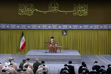 السيد خامنئي: “طوفان الأقصى” ضرب مشروع أمريكا في المنطقة