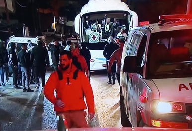 المقاومة الفلسطينية تحرّر 30 أسيرةً وأسيراً شبلاً في اليوم السابع من الهدنة المؤقتة