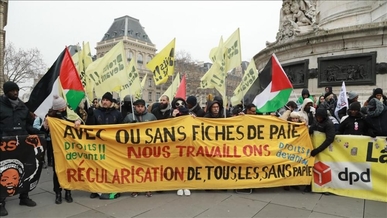 المعارضة الفرنسية ترد على وزير الخارجية بصور ضحايا في غزة