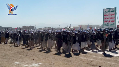 وقفة قبلية مسلحة وعرض شعبي بمديرية بني الحارث بأمانة العاصمة