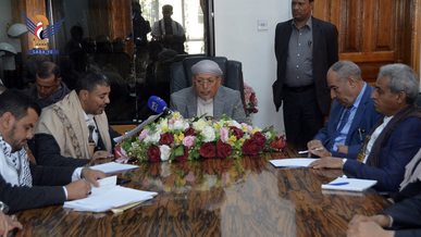 الإدارة المحلية تناقش التحضيرات لإحياء فعاليات الذكرى السنوية للشهيد القائد والرئيس الصماد