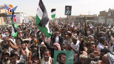 مسيرات حاشدة في الجوف تحت شعار “ثابتون في موقفنا .. مع غزة حتى النصر”