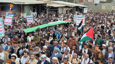 أبناء حجة يحتشدون في 28 ساحة بمسيرات “ساحاتنا جهاد .. ثابتون مع غزة حتى النصر”