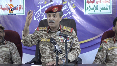 وزير الدفاع: المرحلة المقبلة مفتوحة على تطورات واسعة ولدى القوات المسلحة أوراق عديدة لم تلجأ إليها