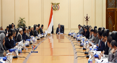 مجلس الوزراء يطالب مجلس النواب بتأجيل موعد حضور الحكومة للبرلمان مجلس الوزراء يطالب مجلس النواب بتأجيل موعد حضور الحكومة للبرلمان