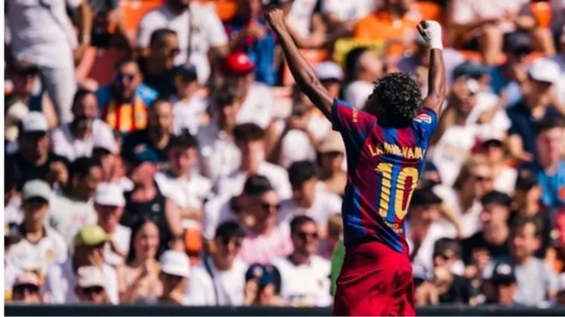 برشلونة يكتسح فالنسيا بخماسية ويواصل انطلاقته المثالية في الليغا