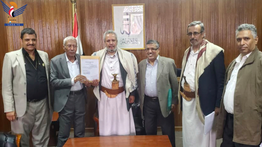 هيئة مكافحة الفساد تتسلّم الإقرار الثاني من محافظ حضرموت لقمان باراس